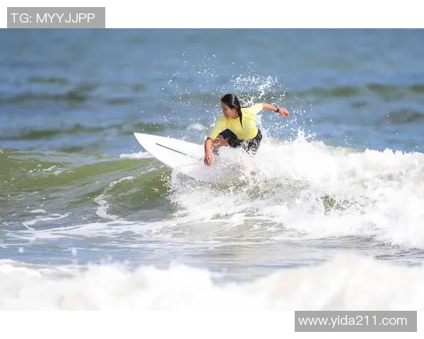 深圳极限运动队在世界攀岩锦标赛中的逆袭之路与荣耀时刻 深圳极限运动队在世界攀岩锦标赛中的逆袭之路与荣耀时刻