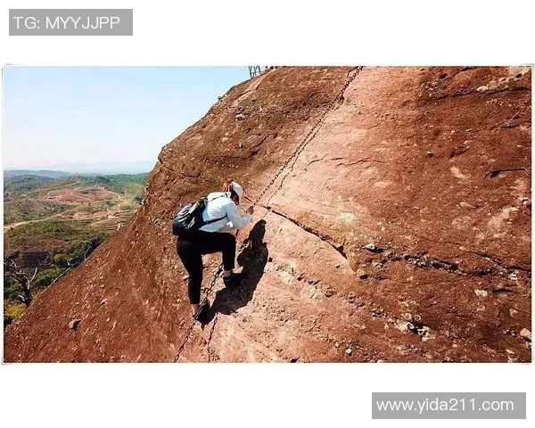 西安攀岩队的节奏揭秘：探索攀岩深度与团队协作的完美结合